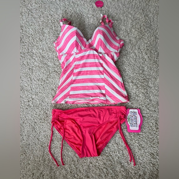 Women’s Size Medium Coco Rave Pink Tankini NWT - Picture 1 of 10